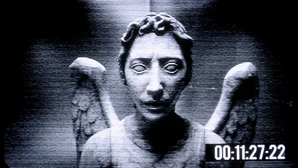 Weeping Angel making scary face